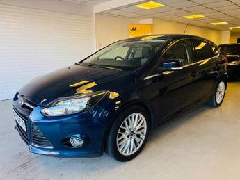 Ford Focus 1.0T EcoBoost Zetec Euro 5 (s/s) 5dr