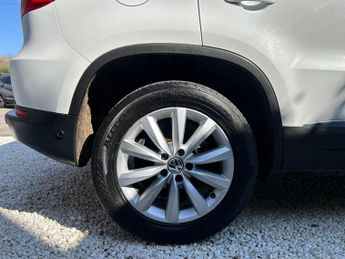 Volkswagen Tiguan 2.0 TDI BlueMotion Tech Match DSG 4WD Euro 5 (s/s) 5dr