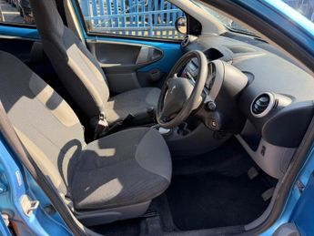 Peugeot 107 1.0 12V Urban 2 Tronic Euro 4 5dr