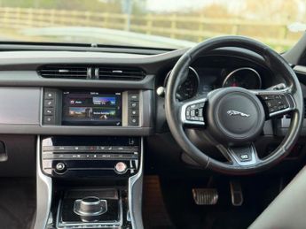 Jaguar XF 2.0d R-Sport Auto Euro 6 (s/s) 4dr