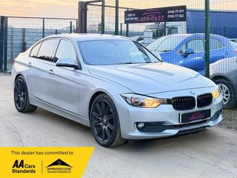 BMW 320 2.0 320d Luxury Auto Euro 5 (s/s) 4dr