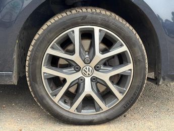 Volkswagen Caddy 2.0 TDI C20 BlueMotion Tech Highline DSG SWB Euro 6 (s/s) 5dr