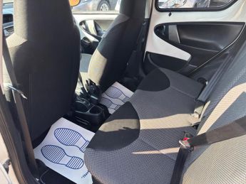 Toyota AYGO 1.0 VVT-i Fire Euro 5 5dr