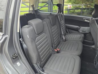 Ford Galaxy 2.5h Duratec Titanium MPV 5dr Petrol Hybrid CVT Euro 6 (s/s) (19