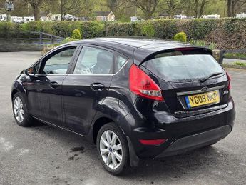Ford Fiesta 1.4 Zetec Hatchback 5dr Petrol Manual (133 g/km, 94 bhp)