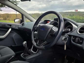 Ford Fiesta 1.4 Zetec Hatchback 5dr Petrol Manual (133 g/km, 94 bhp)