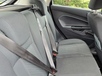 Ford Fiesta 1.4 Zetec Hatchback 5dr Petrol Manual (133 g/km, 94 bhp)
