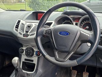 Ford Fiesta 1.4 Zetec Hatchback 5dr Petrol Manual (133 g/km, 94 bhp)