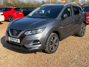 Nissan Qashqai 1.3 DIG-T N-Connecta Euro 6 (s/s) 5dr