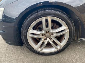 Audi A4 Avant 2.0 TFSI S line S Tronic quattro Euro 6 (s/s) 5dr