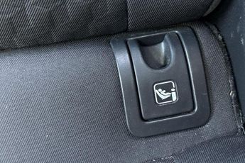 Toyota Yaris 1.5 VVT-h Design E-CVT Euro 6 (s/s) 5dr