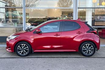 Toyota Yaris 1.5 VVT-h Design E-CVT Euro 6 (s/s) 5dr