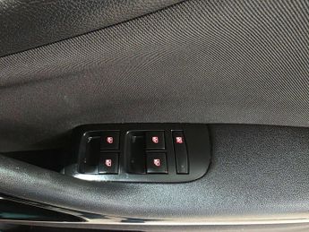 Vauxhall Zafira Tourer 1.4i Turbo SRi Euro 6 5dr