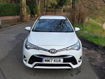 Toyota Avensis 2.0 D-4D Business Edition Touring Sports Euro 6 (s/s) 5dr