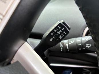 Toyota Prius 1.8 VVT-h Business Edition Plus CVT Euro 6 (s/s) 5dr (15in Alloy