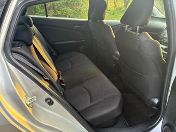 Toyota Prius 1.8 VVT-h Business Edition Plus CVT Euro 6 (s/s) 5dr (15in Alloy