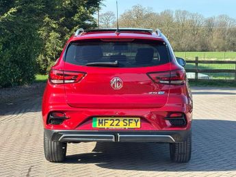 MG MG ZS 51.1kWh Trophy Auto 5dr