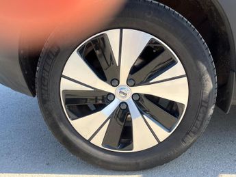 Volvo XC40 1.5h T4 Recharge 10.7kWh Plus Auto Euro 6 (s/s) 5dr