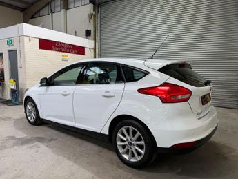 Ford Focus 1.0T EcoBoost Titanium Auto Euro 6 (s/s) 5dr