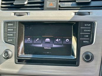 Volkswagen Golf 2.0 TDI BlueMotion Tech SE DSG Euro 5 (s/s) 5dr