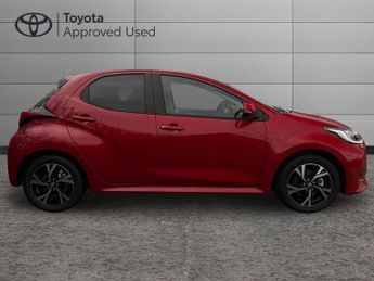 Toyota Yaris 1.5 VVT-h Design Hatchback 5dr Petrol Hybrid E-CVT Euro 6 (s/s) 