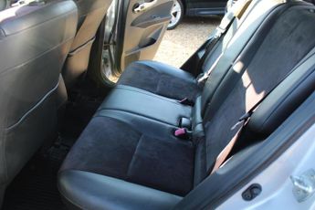 Toyota Auris 1.8 VVT-h T Spirit CVT Euro 5 (s/s) 5dr