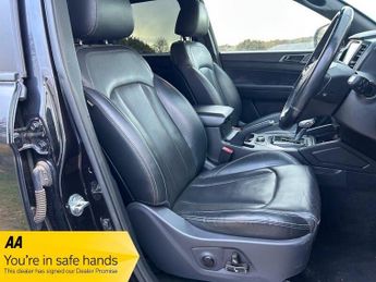 SsangYong Musso 2.2D Saracen Plus Auto 4WD LWB Euro 6 4dr
