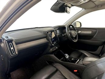 Volvo XC40 2.0 B5 MHEV Inscription Pro SUV 5dr Petrol Hybrid Auto AWD Euro 