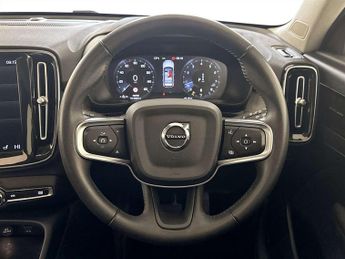 Volvo XC40 2.0 B5 MHEV Inscription Pro SUV 5dr Petrol Hybrid Auto AWD Euro 