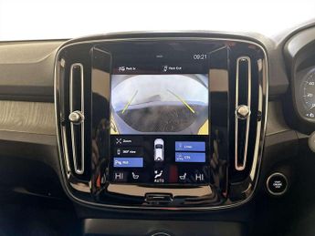 Volvo XC40 2.0 B5 MHEV Inscription Pro SUV 5dr Petrol Hybrid Auto AWD Euro 