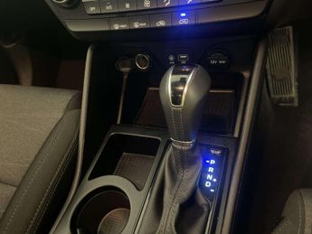 Hyundai TUCSON 1.6 CRDi MHEV SE Nav SUV 5dr Diesel Hybrid DCT Euro 6 (s/s) (136