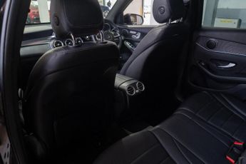 Mercedes-Benz GLC 2.0 GLC250 AMG Line (Premium) G-Tronic 4MATIC Euro 6 (s/s) 5dr