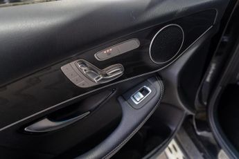 Mercedes-Benz GLC 2.0 GLC250 AMG Line (Premium) G-Tronic 4MATIC Euro 6 (s/s) 5dr