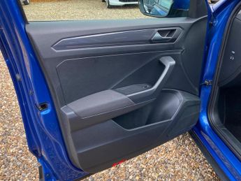 Volkswagen T-Roc 1.5 TSI EVO SEL DSG Euro 6 (s/s) 5dr