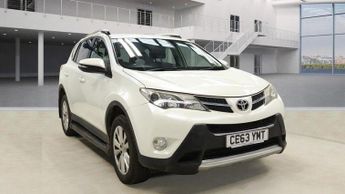 Toyota RAV4 2.2 D-CAT Invincible Auto 4WD Euro 5 5dr