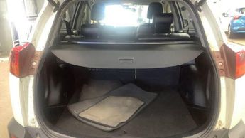 Toyota RAV4 2.2 D-CAT Invincible Auto 4WD Euro 5 5dr