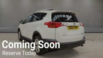 Toyota RAV4 2.2 D-CAT Invincible Auto 4WD Euro 5 5dr