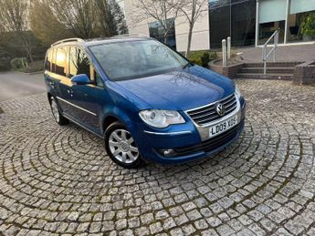 Volkswagen Touran 2.0 TDI Sport DSG 5dr (7 Seats)