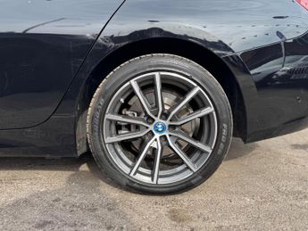 BMW 3 Series 2.0 330e 12kWh Sport Pro Auto Euro 6 (s/s) 4dr