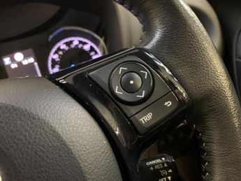 Toyota Yaris 1.5 VVT-h Design E-CVT Euro 6 (s/s) 5dr
