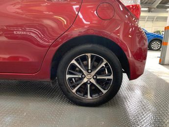 Toyota Yaris 1.5 VVT-h Icon Tech E-CVT Euro 6 (s/s) 5dr