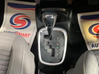 Toyota Yaris 1.5 VVT-h Icon Tech E-CVT Euro 6 (s/s) 5dr