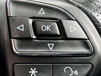 MG HS 1.5 MG HS Exclusive Semi-Auto 5dr