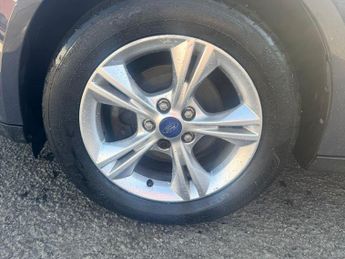 Ford Focus 1.6 Zetec Euro 5 5dr