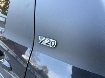 Toyota Yaris 1.5 VVT-h Y20 Bi-tone E-CVT Euro 6 (s/s) 5dr