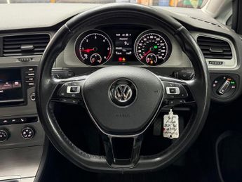 Volkswagen Golf 1.6 TDI BlueMotion Tech Match Edition DSG Euro 6 (s/s) 5dr