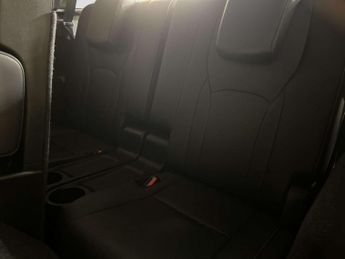 Lexus RX L 3.5 450h L V6 (Premium) SUV 5dr Petrol Hybrid E-CVT 4WD Euro 6 (