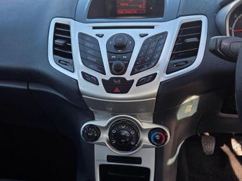 Ford Fiesta 1.25 Zetec 5dr