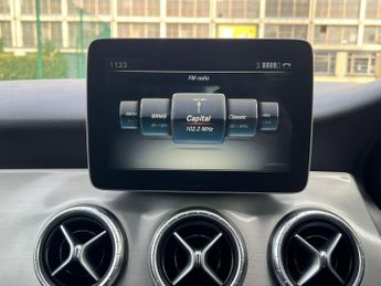 Mercedes-Benz CLA 2.1 CLA220d AMG Line Coupe 7G-DCT Euro 6 (s/s) 4dr