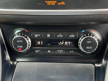 Mercedes-Benz CLA 2.1 CLA220d AMG Line Coupe 7G-DCT Euro 6 (s/s) 4dr